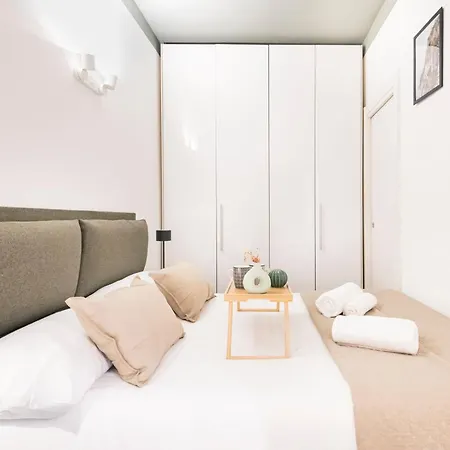 Apartment Easylife - The Magnificent Flat Porta Venezia